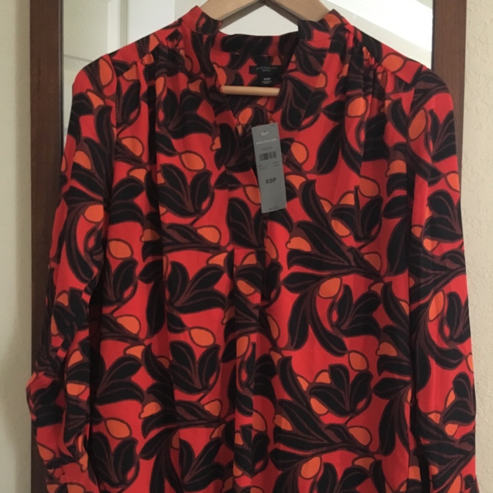 NWT Ann Taylor Red Floral Button Up Shirt